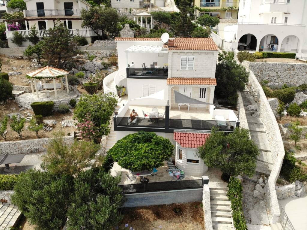 Image 3838607 - 2