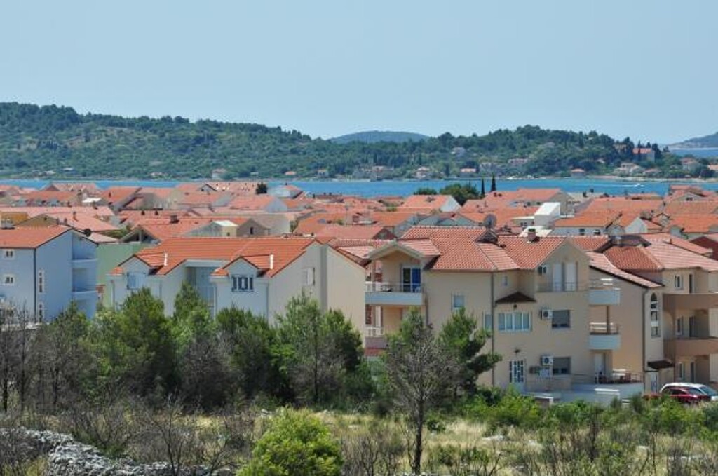 Image 3812252 - 7