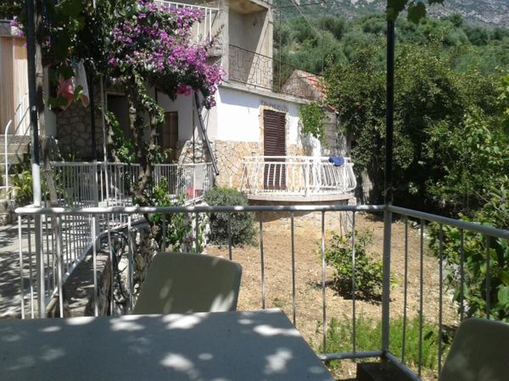 Image 3813512 - 4