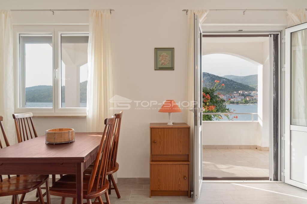Image 6136516 - 2