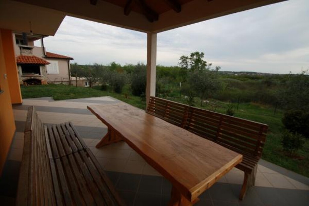 Image 3812904 - 5