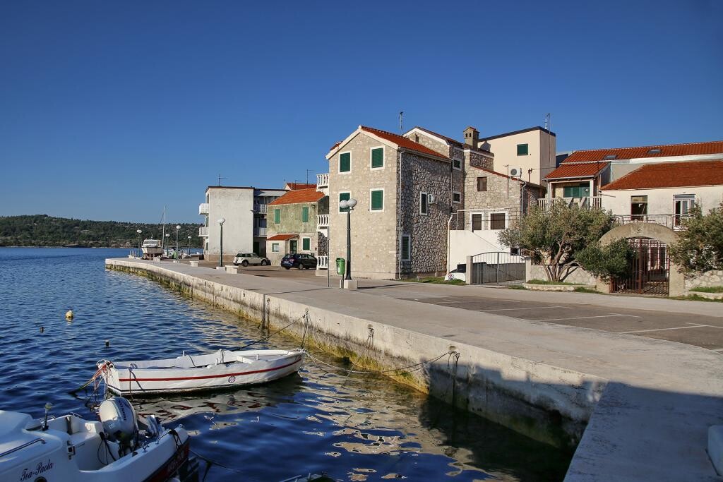 Image 9