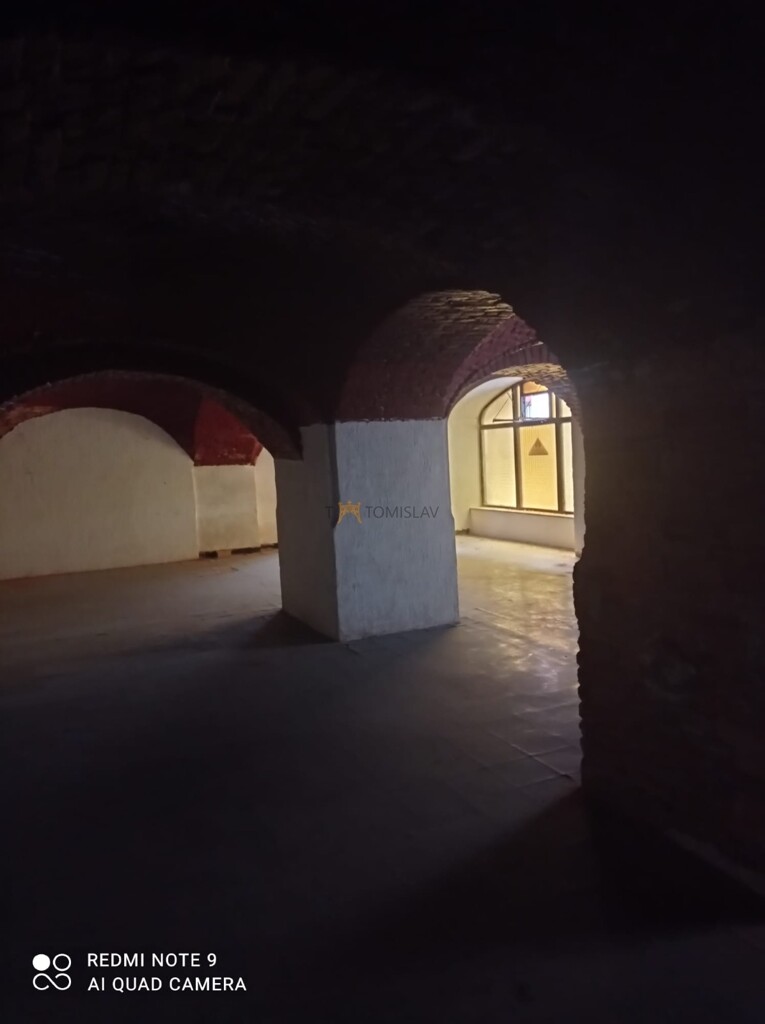 Image 12