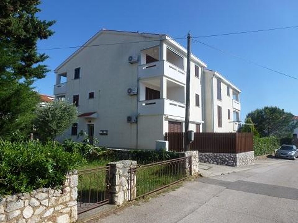 Image 3838946 - 1