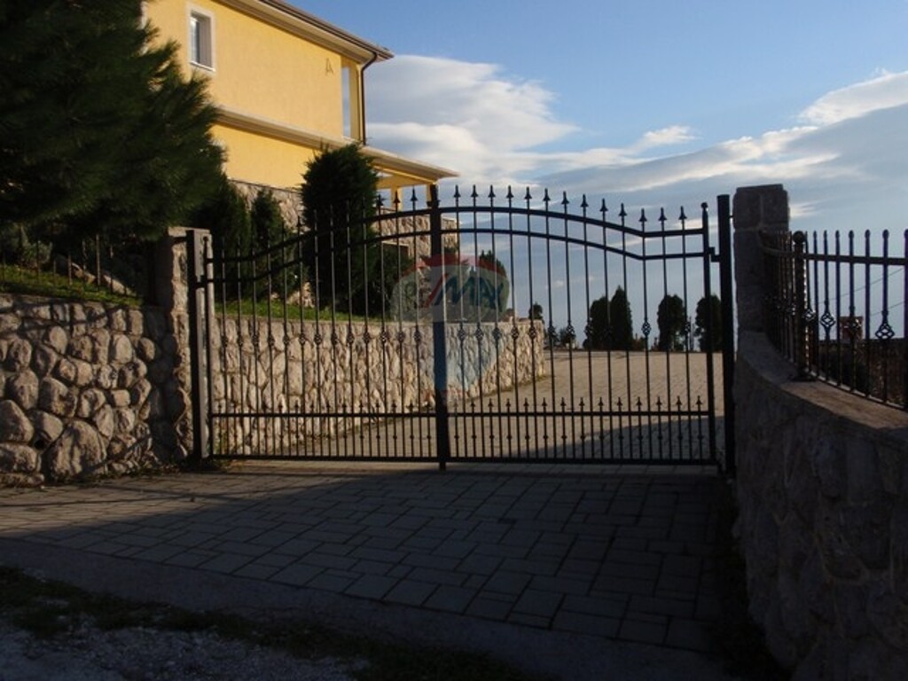 Image 5411122 - 3