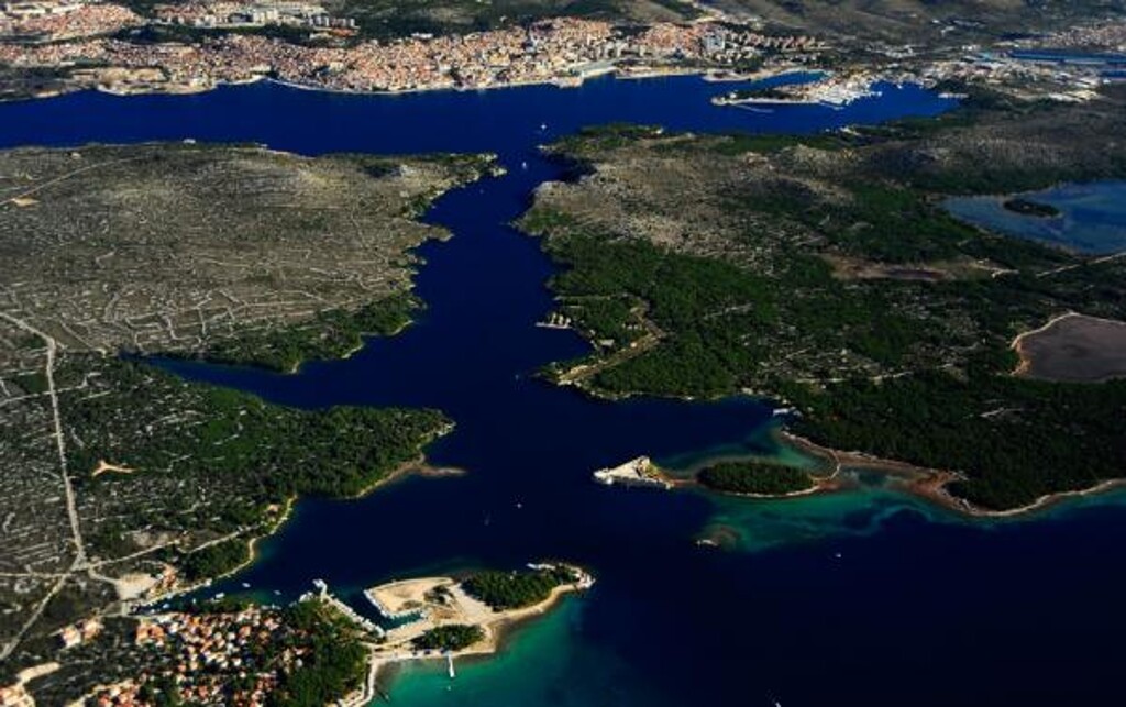 Image 3813603 - 29