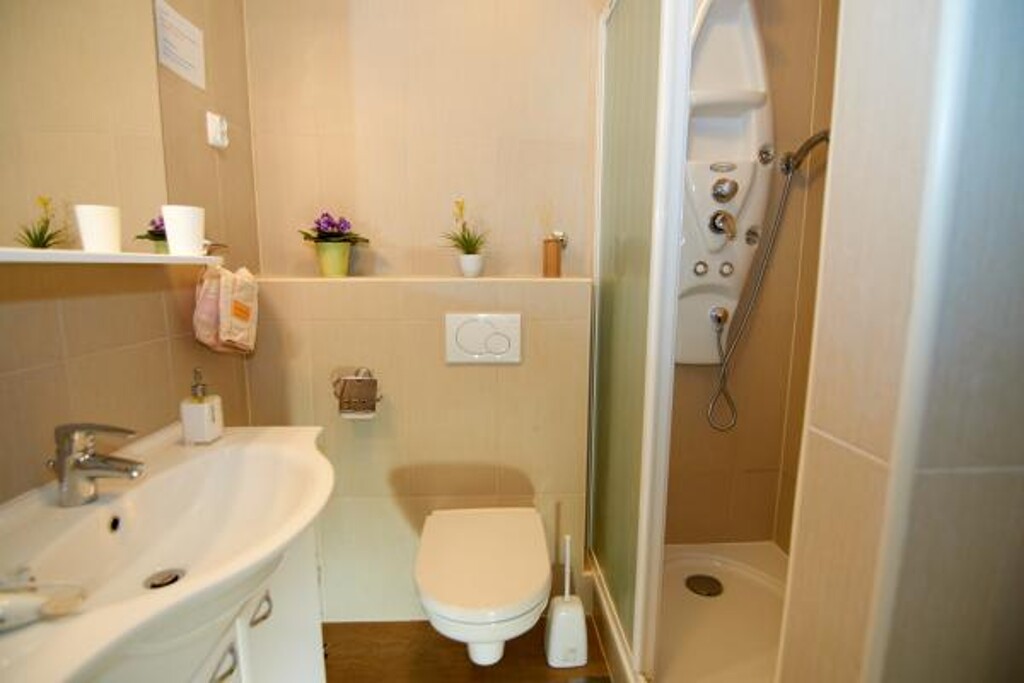 Image 3812134 - 19