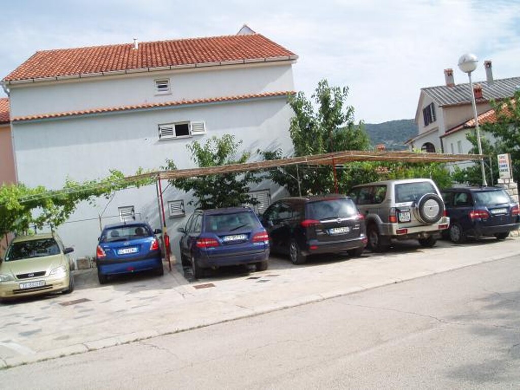 Image 3838458 - 4