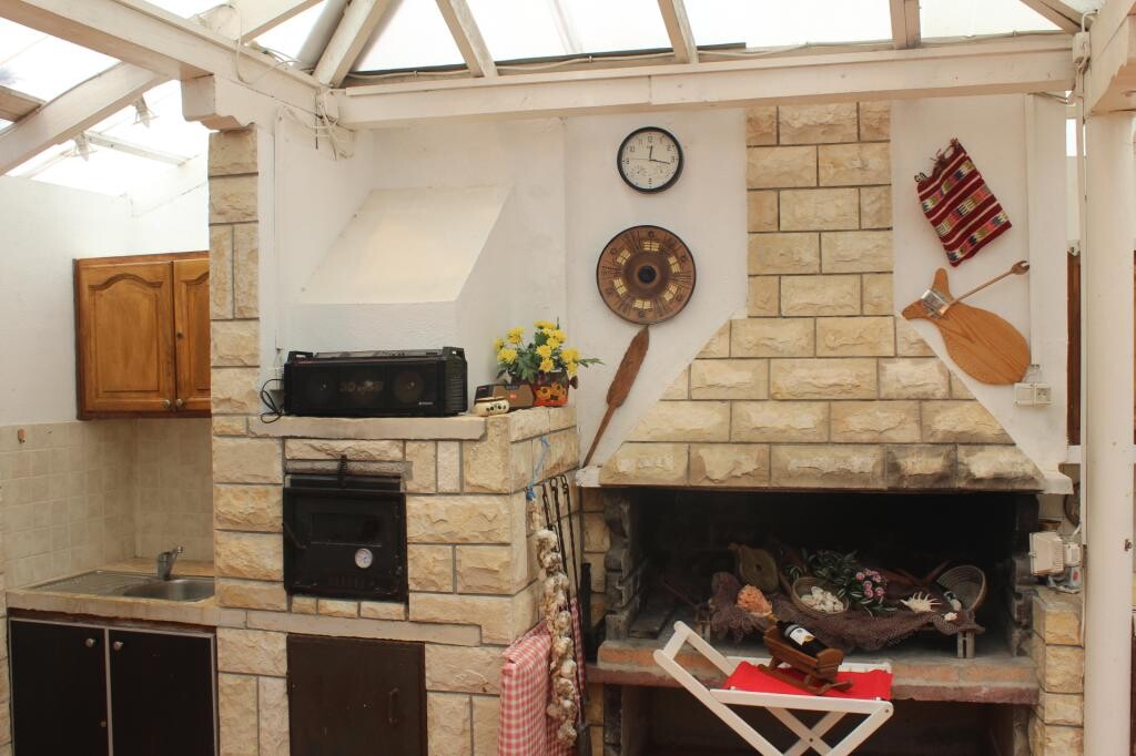 Image 3838526 - 9