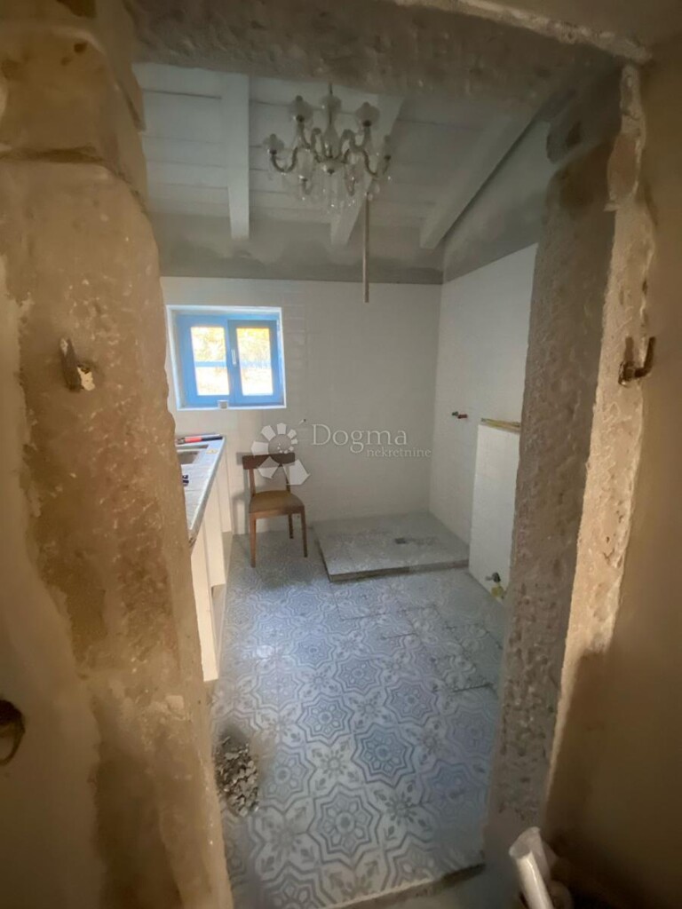 Image 9