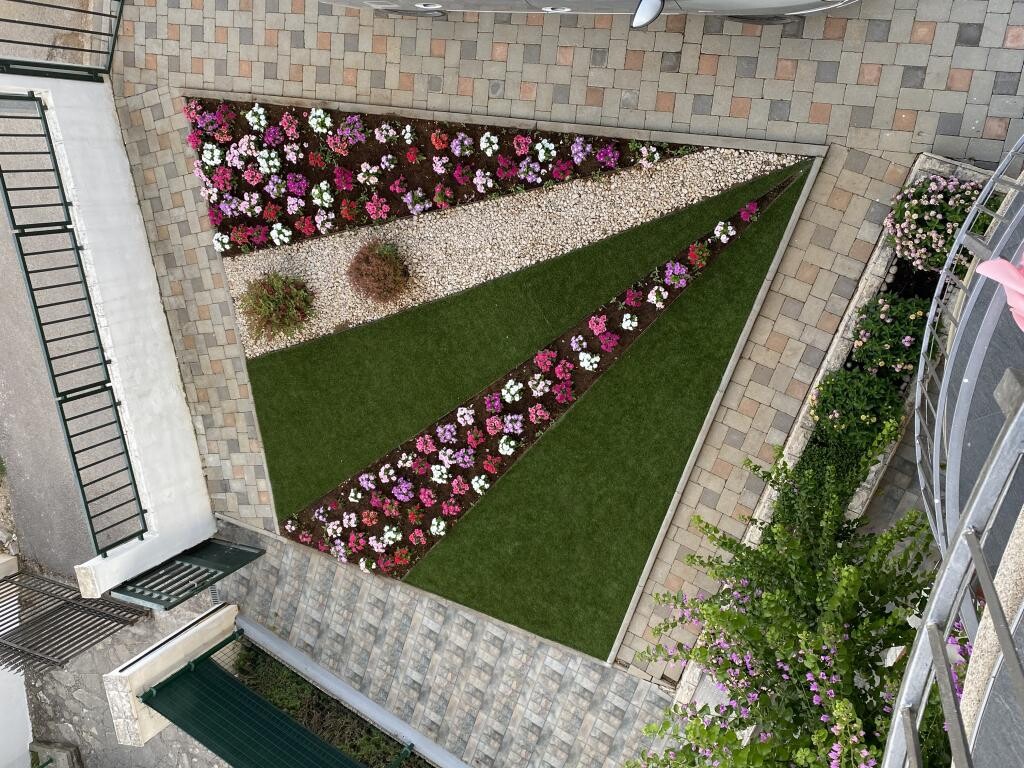 Image 3813036 - 19