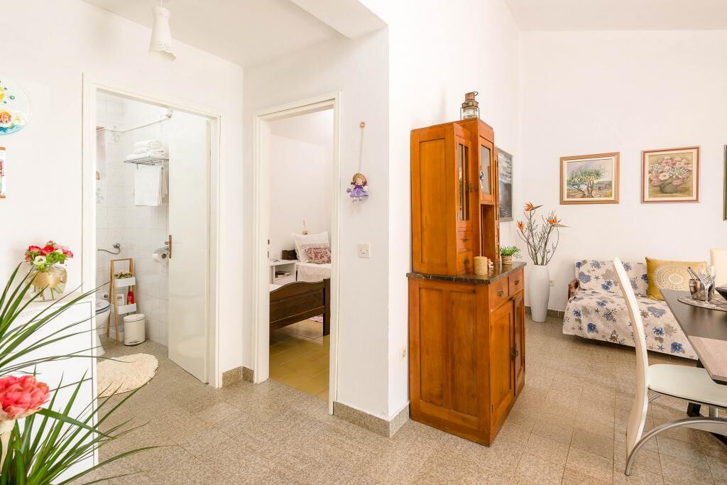 Image 3823147 - 17