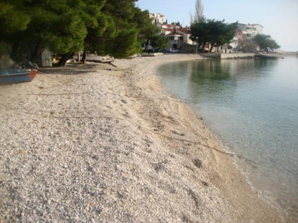 Image 3813601 - 7