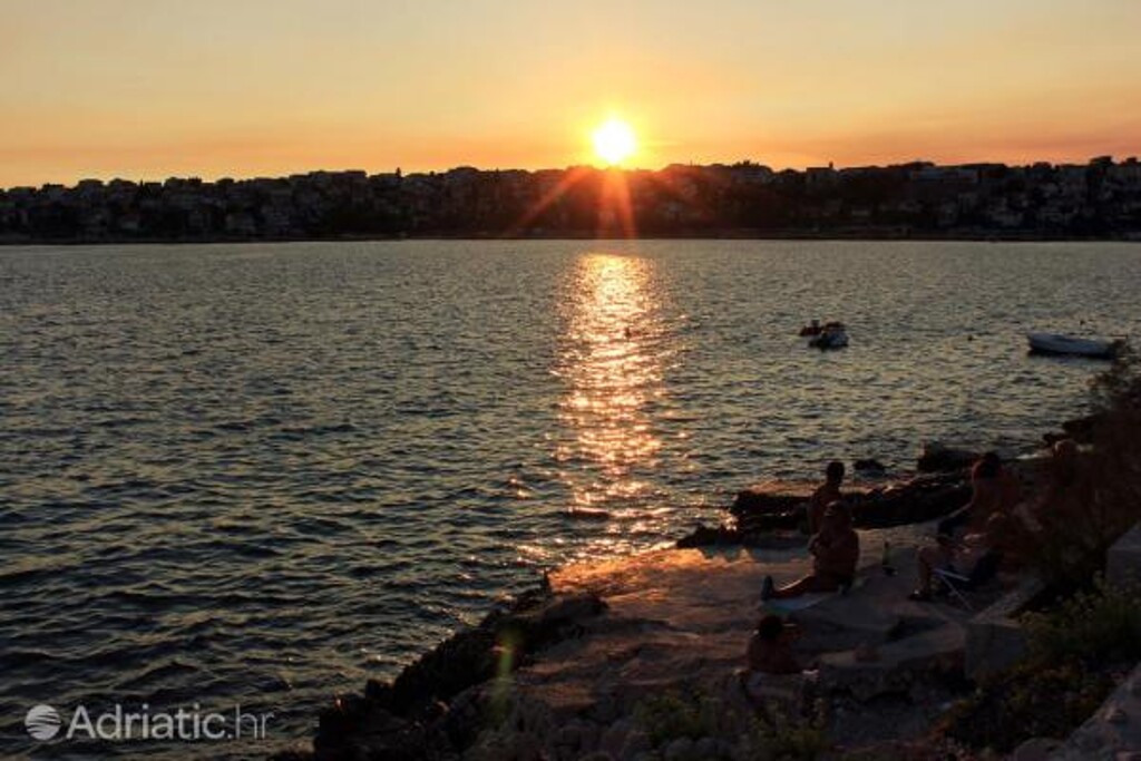 Image 3815206 - 10