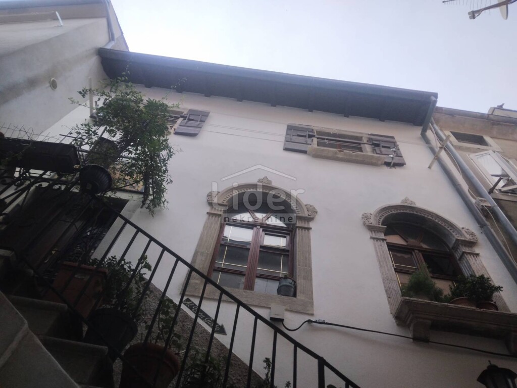 Image 18