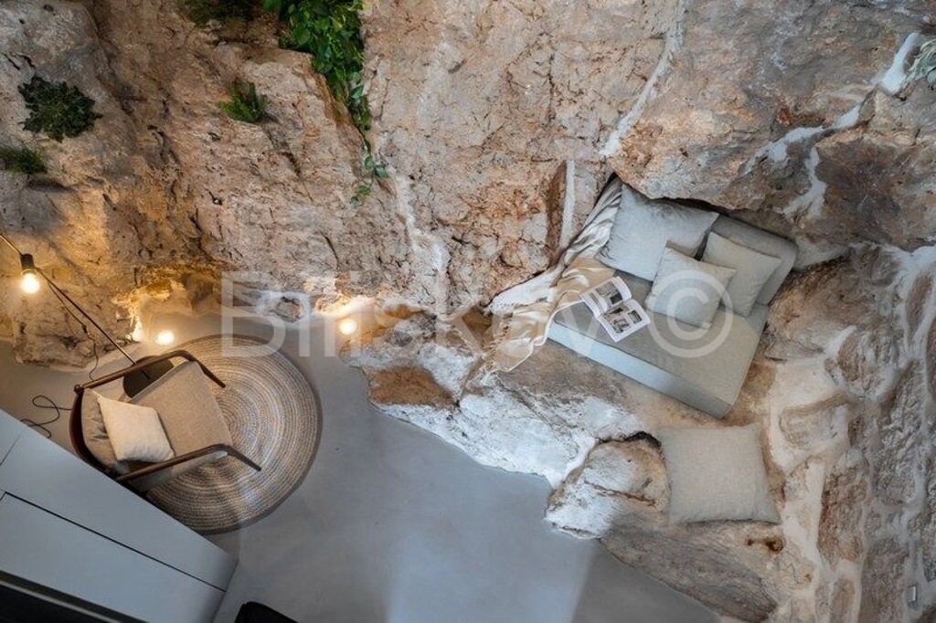 Image 18