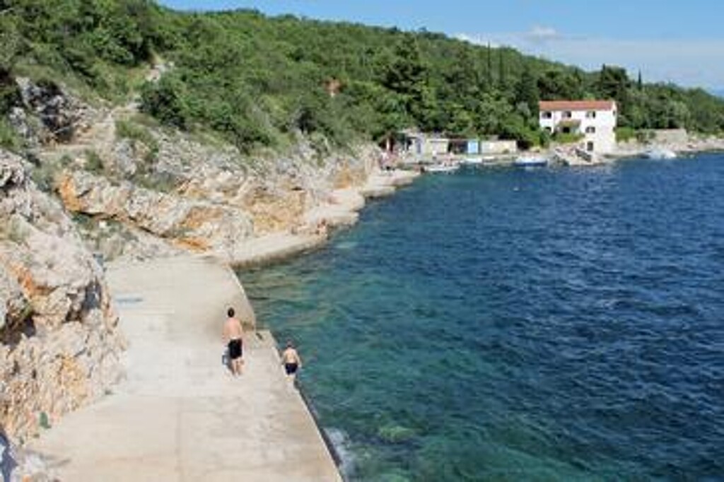 Image 3810610 - 13
