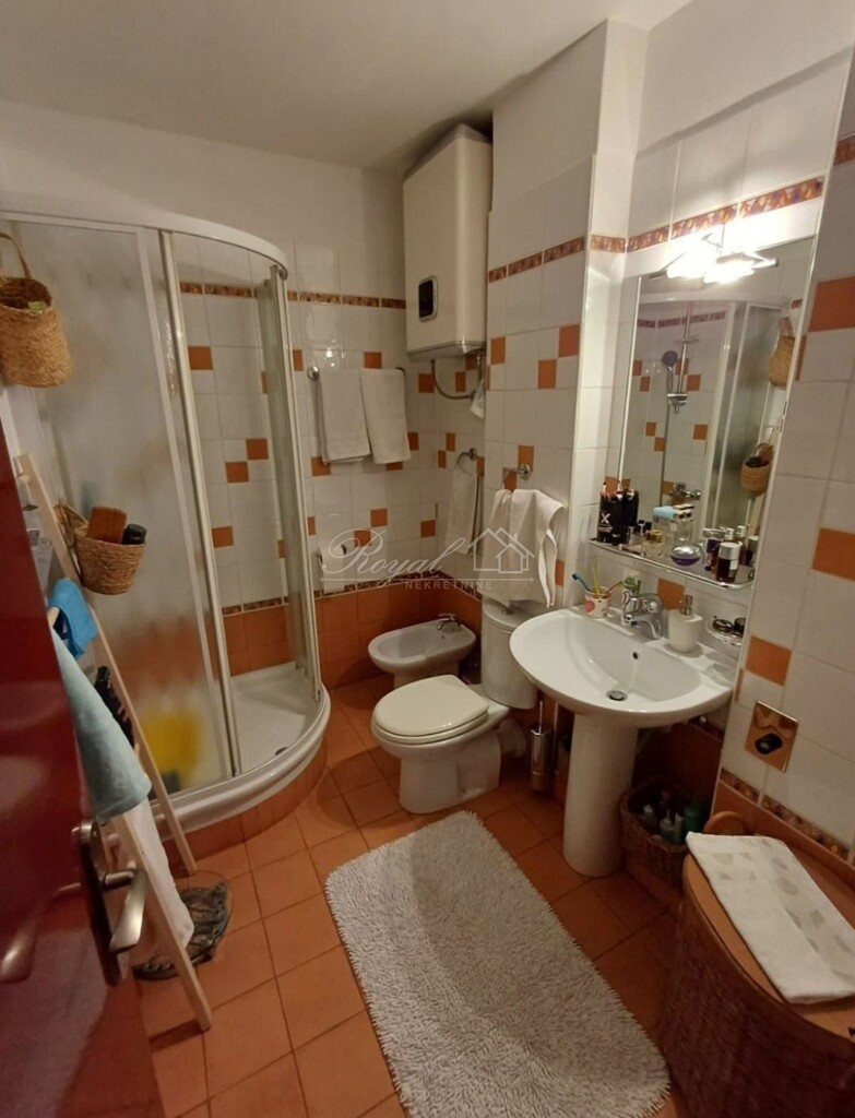 Image 12
