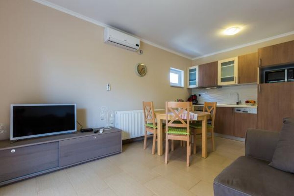Image 3812188 - 31