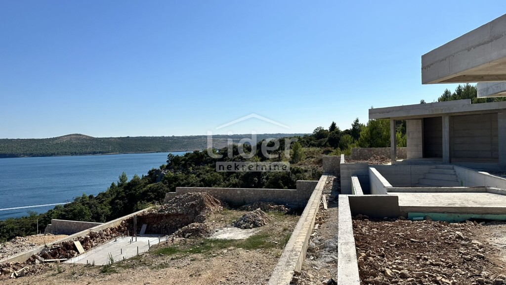 Image 12