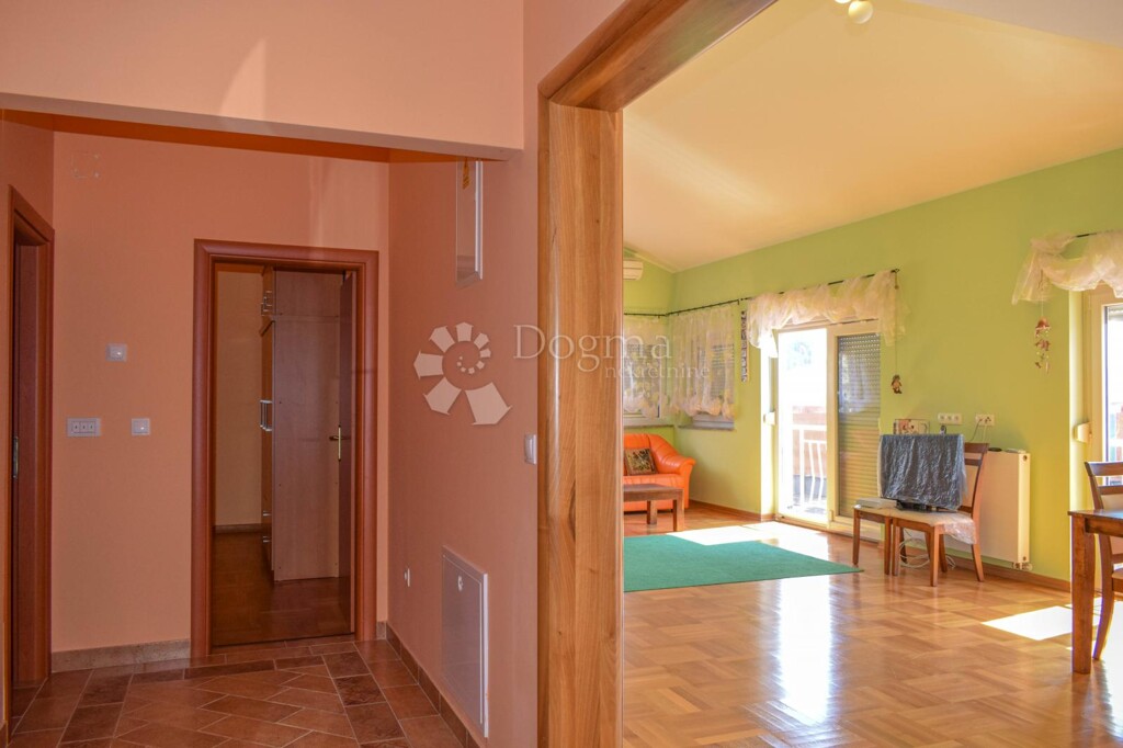 Image 6336943 - 8