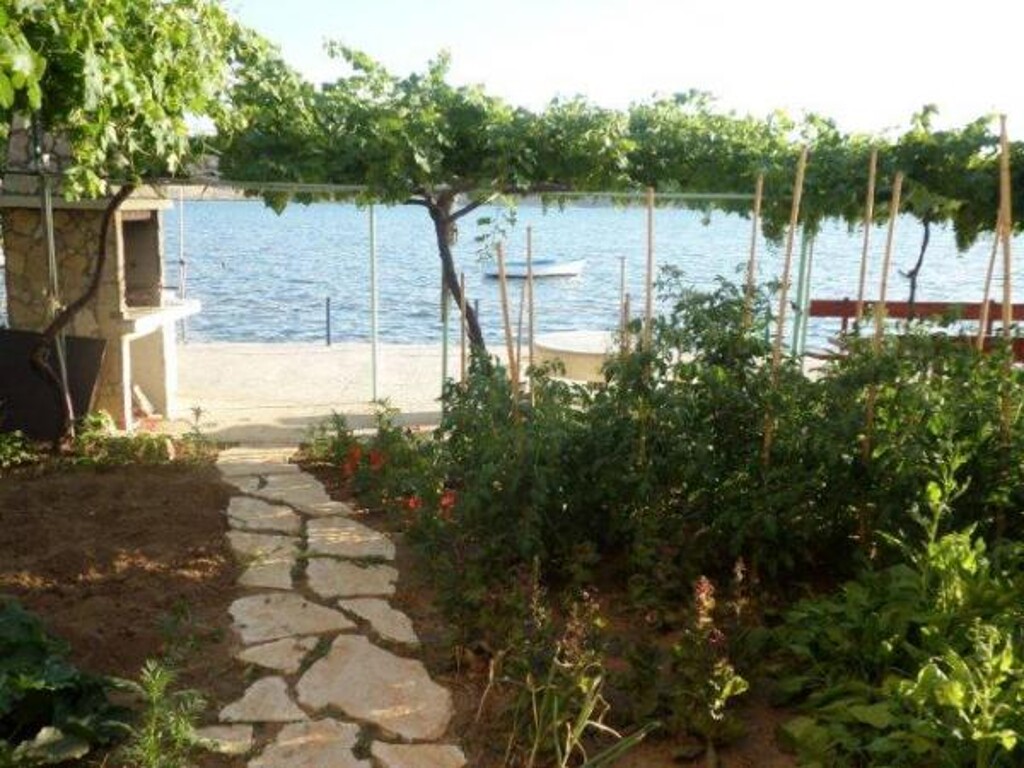 Image 3812719 - 21