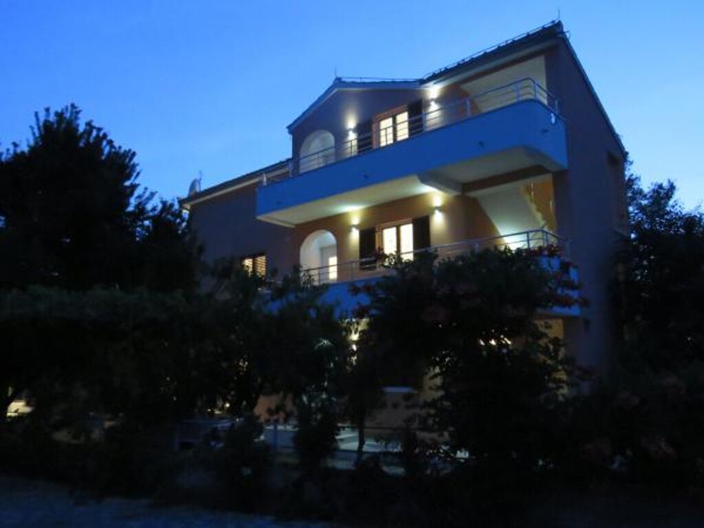 Image 3838714 - 2