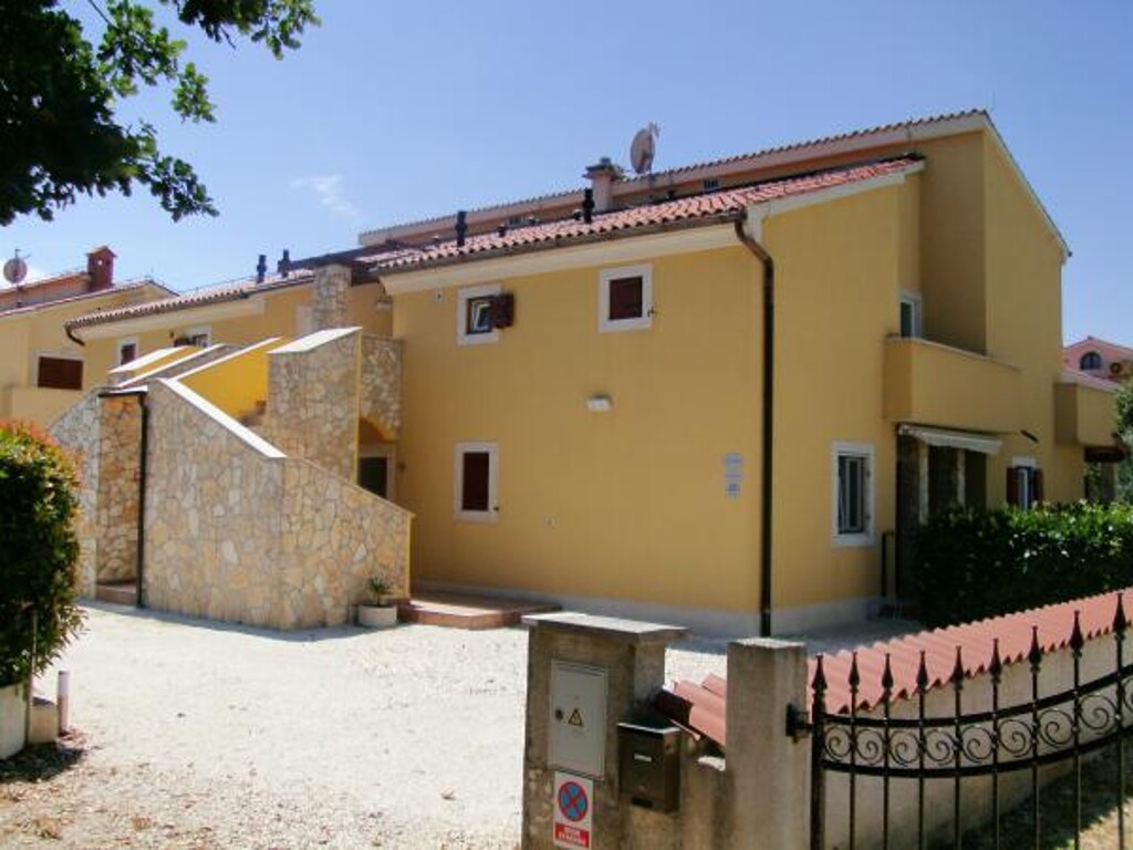 Image 3813073 - 3