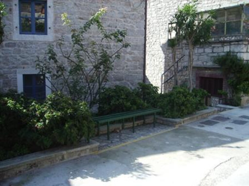 Image 3811915 - 9