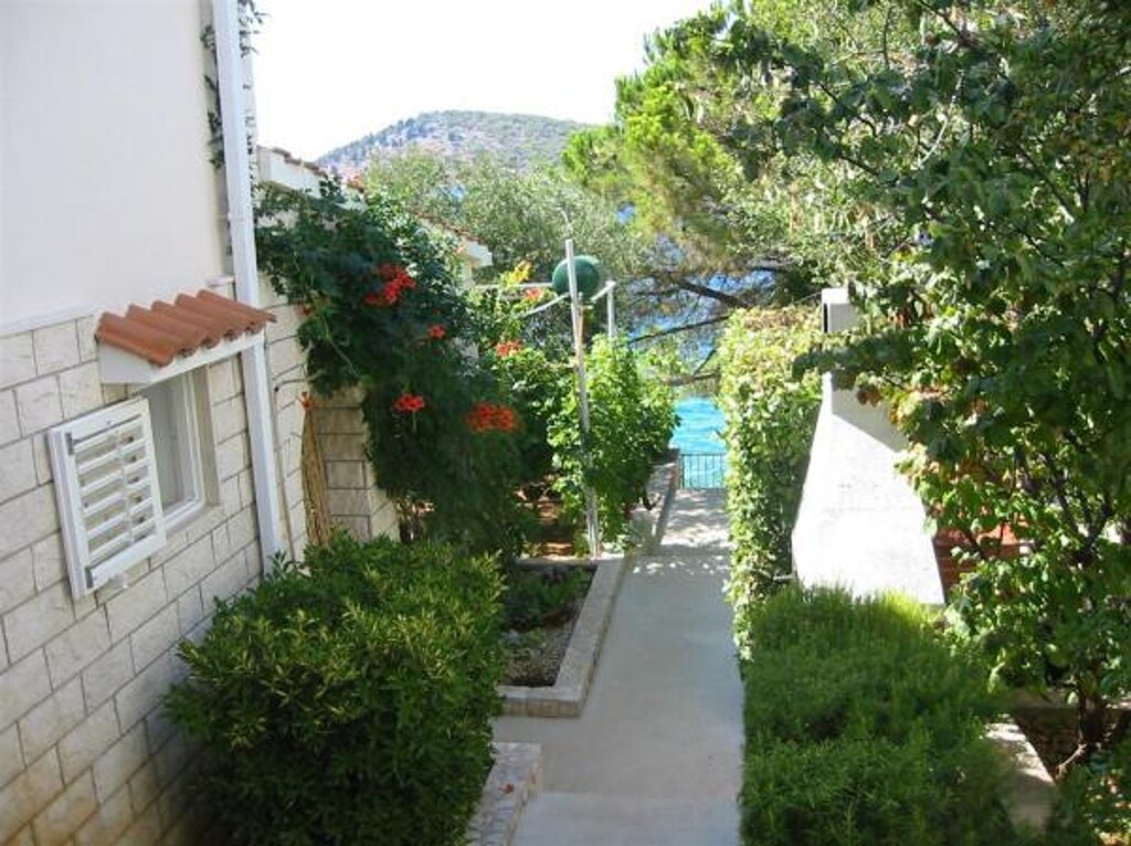 Image 3813788 - 3