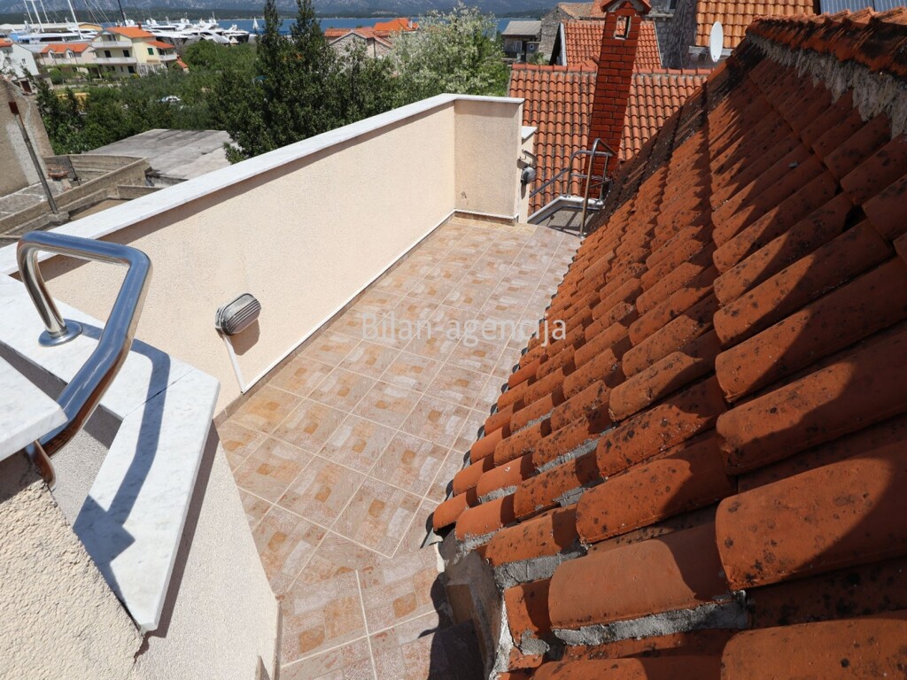Image 5865459 - 10