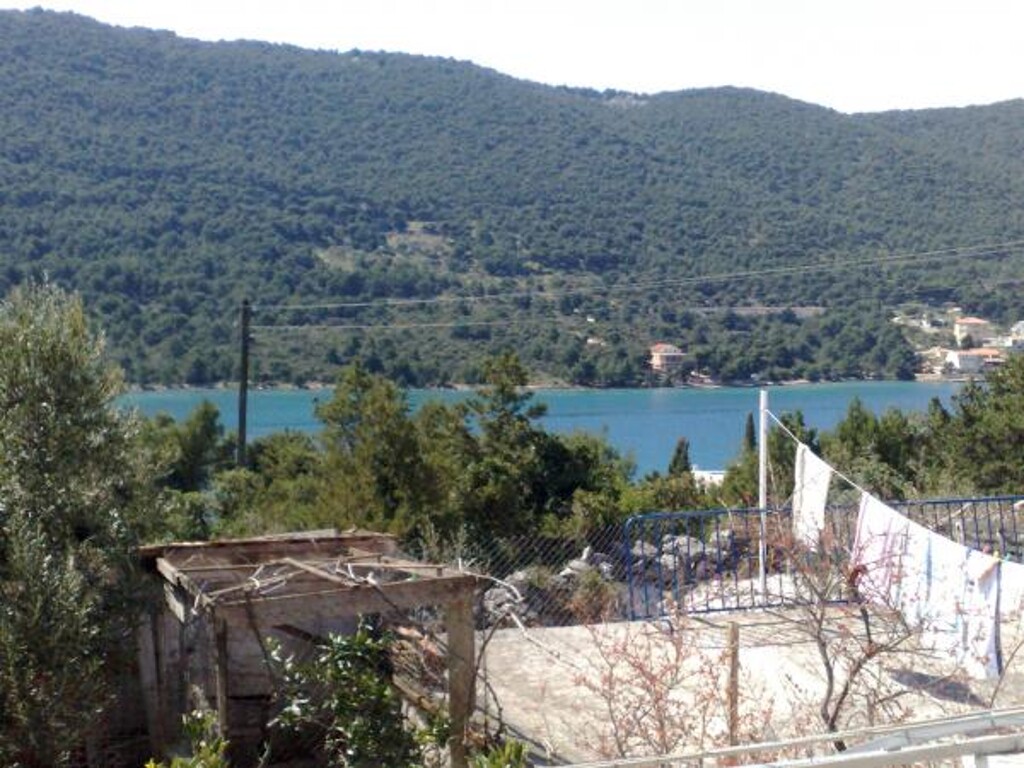 Image 3813823 - 18