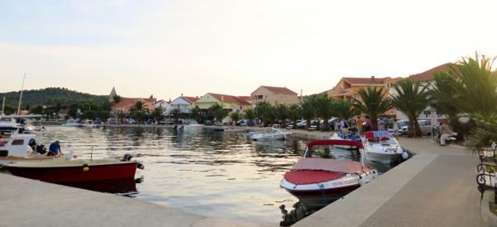 Image 3812934 - 8