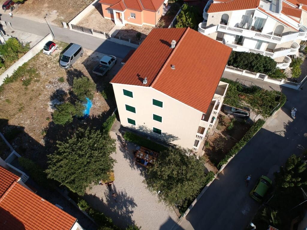 Image 3814194 - 4