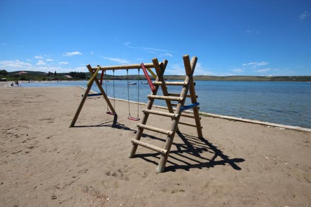 Image 3812277 - 6
