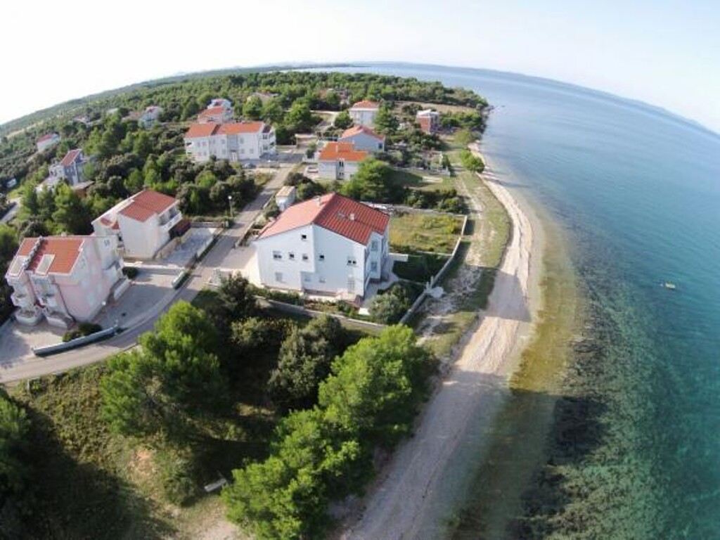 Image 3838716 - 2
