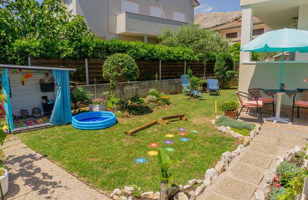 Image 3813280 - 6