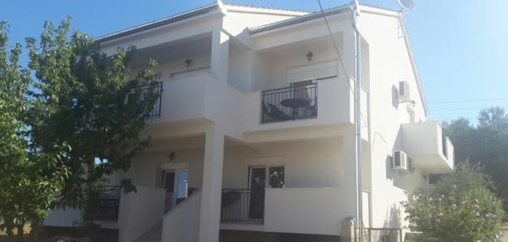 Image 3812865 - 1