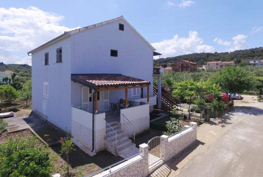 Image 3814790 - 3