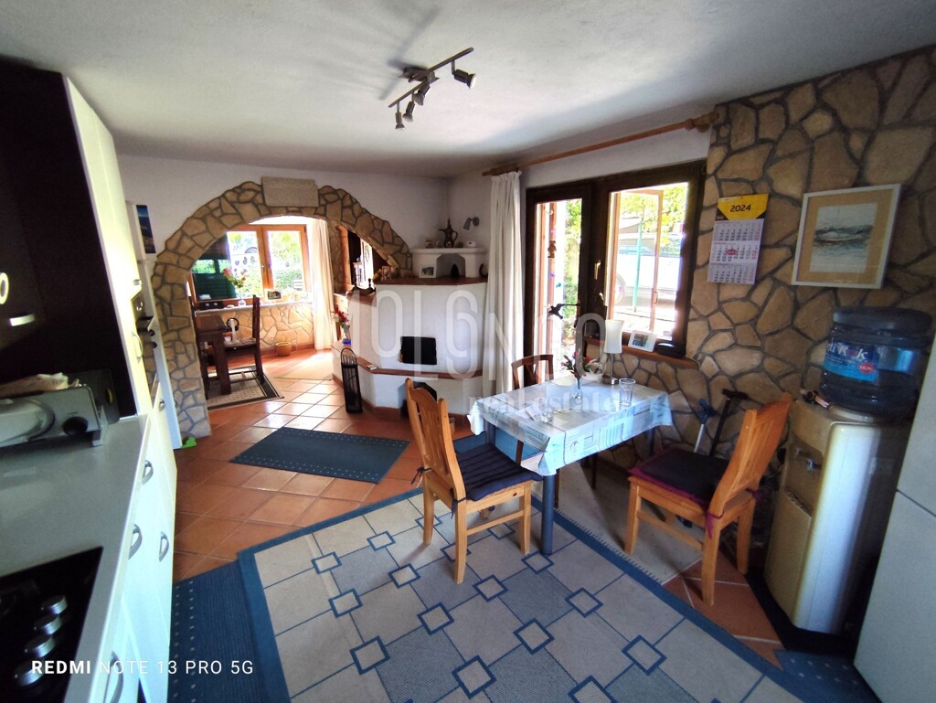 Image 5929866 - 4