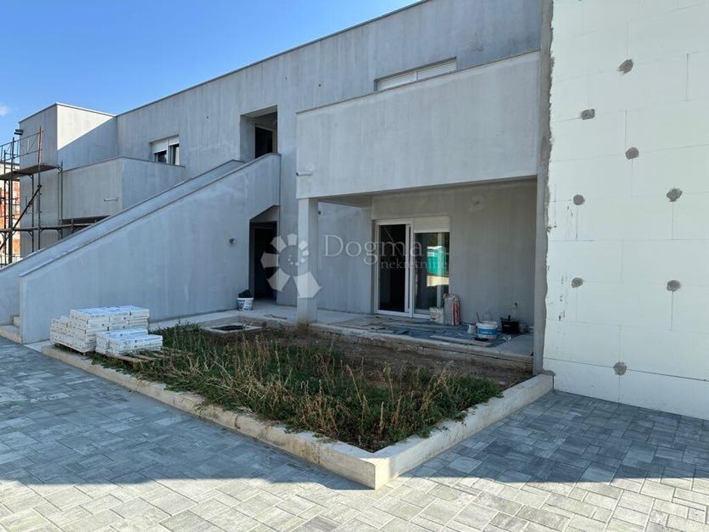 Image 9
