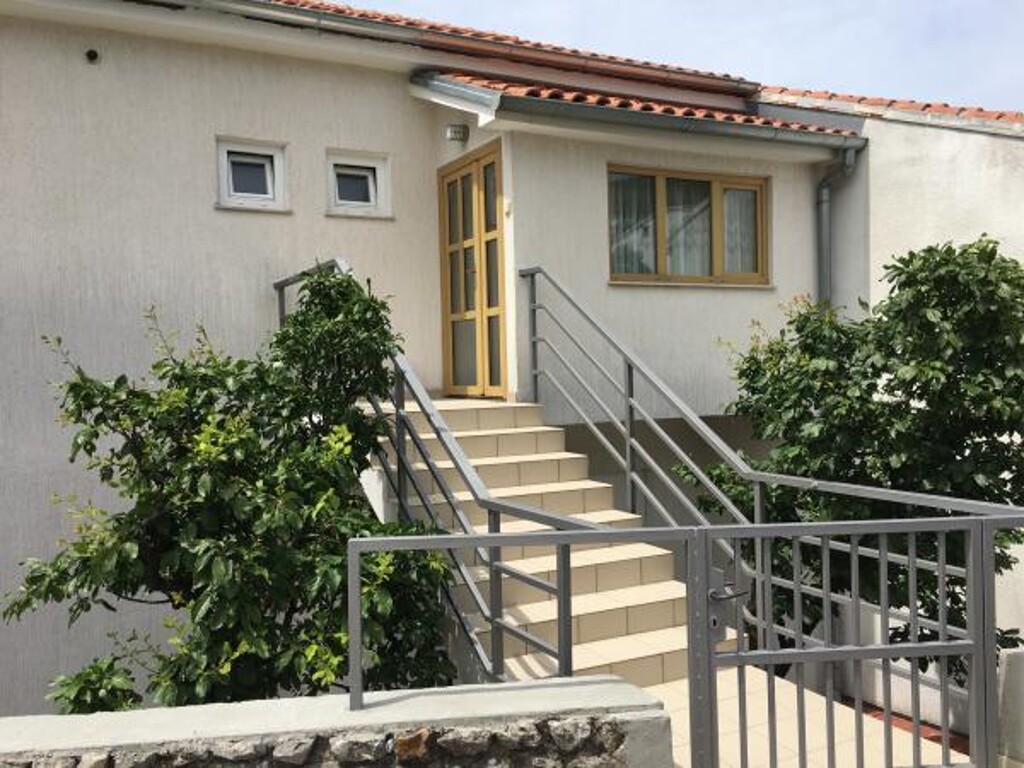 Image 3810600 - 13