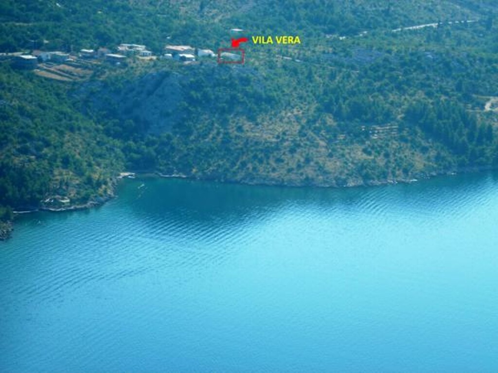 Image 3838503 - 6