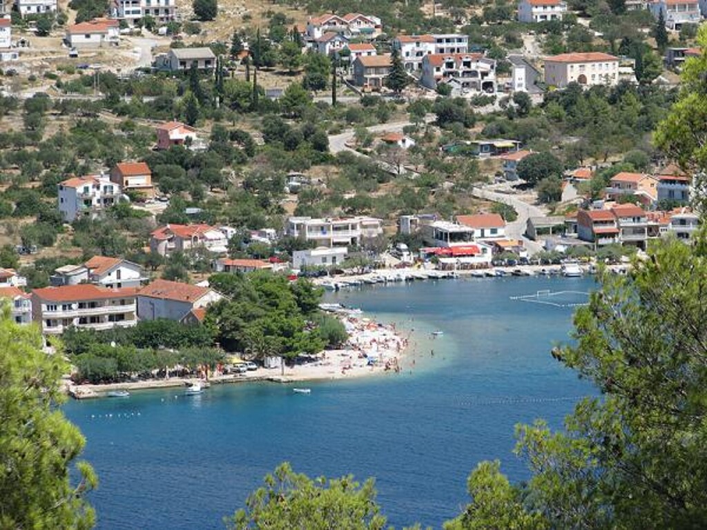 Image 3813028 - 6