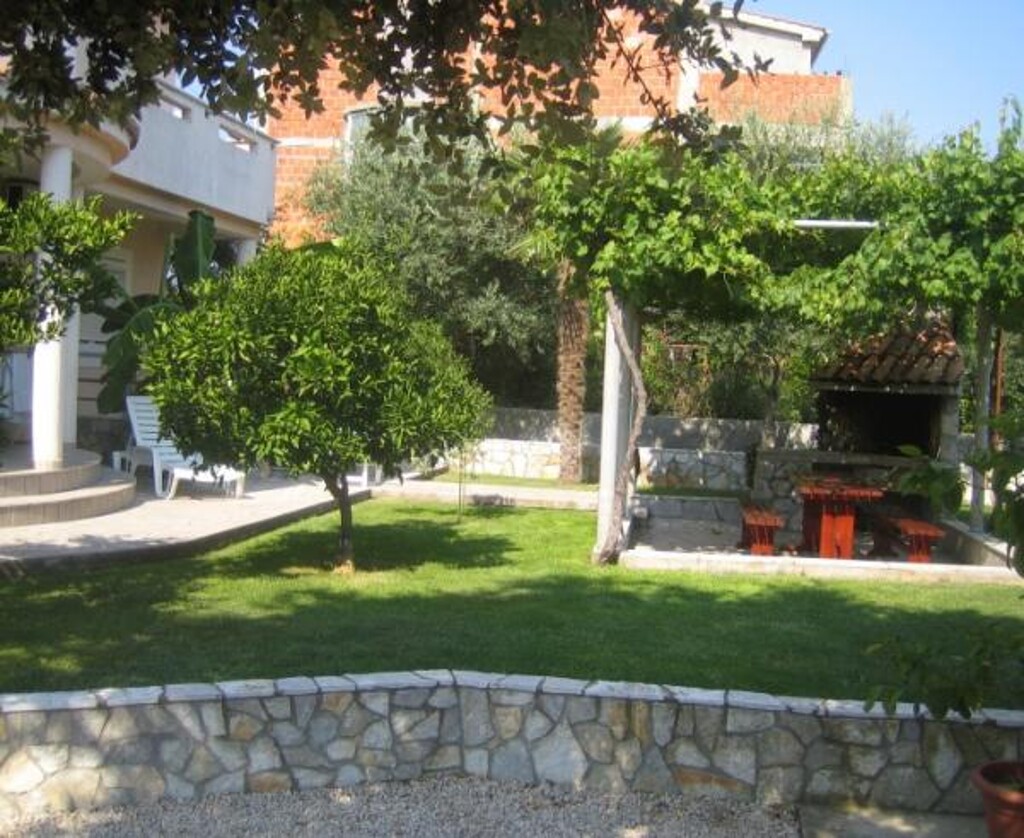 Image 3812030 - 5