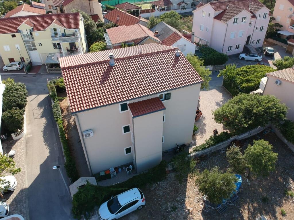 Image 3814194 - 5
