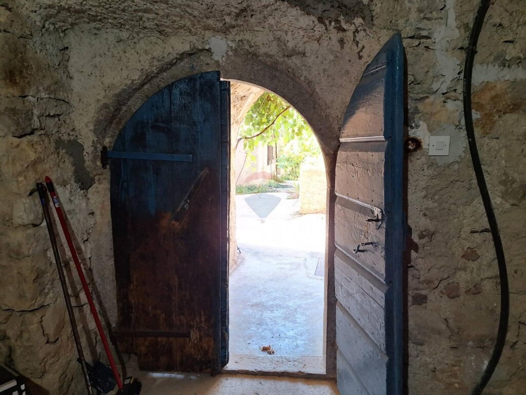 Image 23