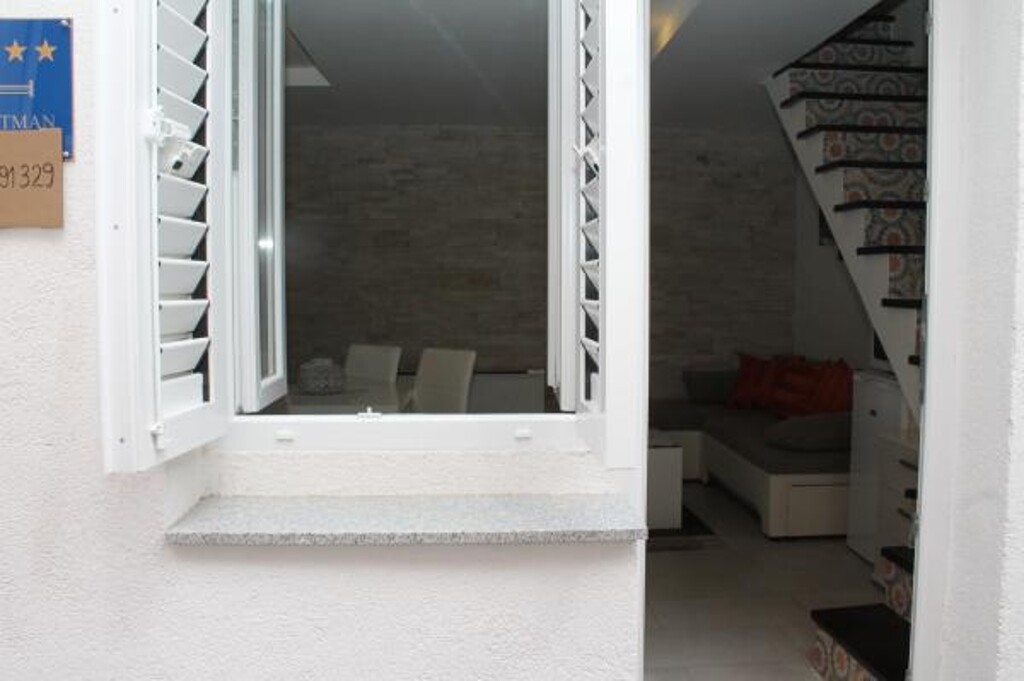 Image 3814691 - 6