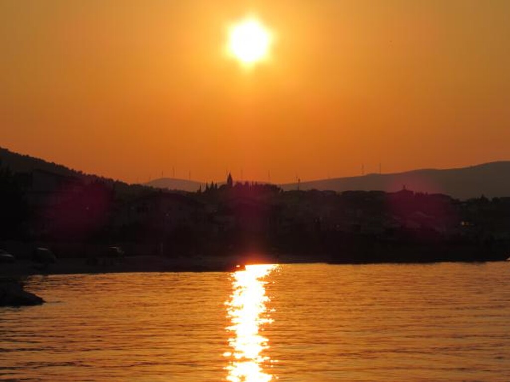 Image 3810546 - 28