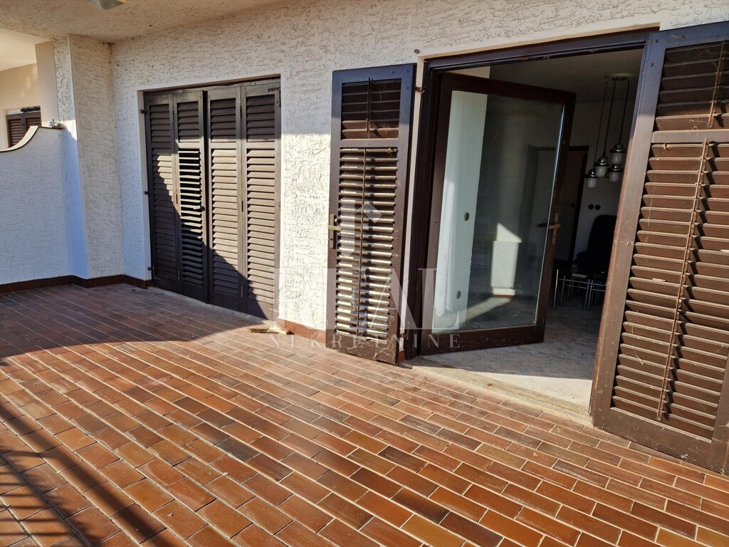 Image 12